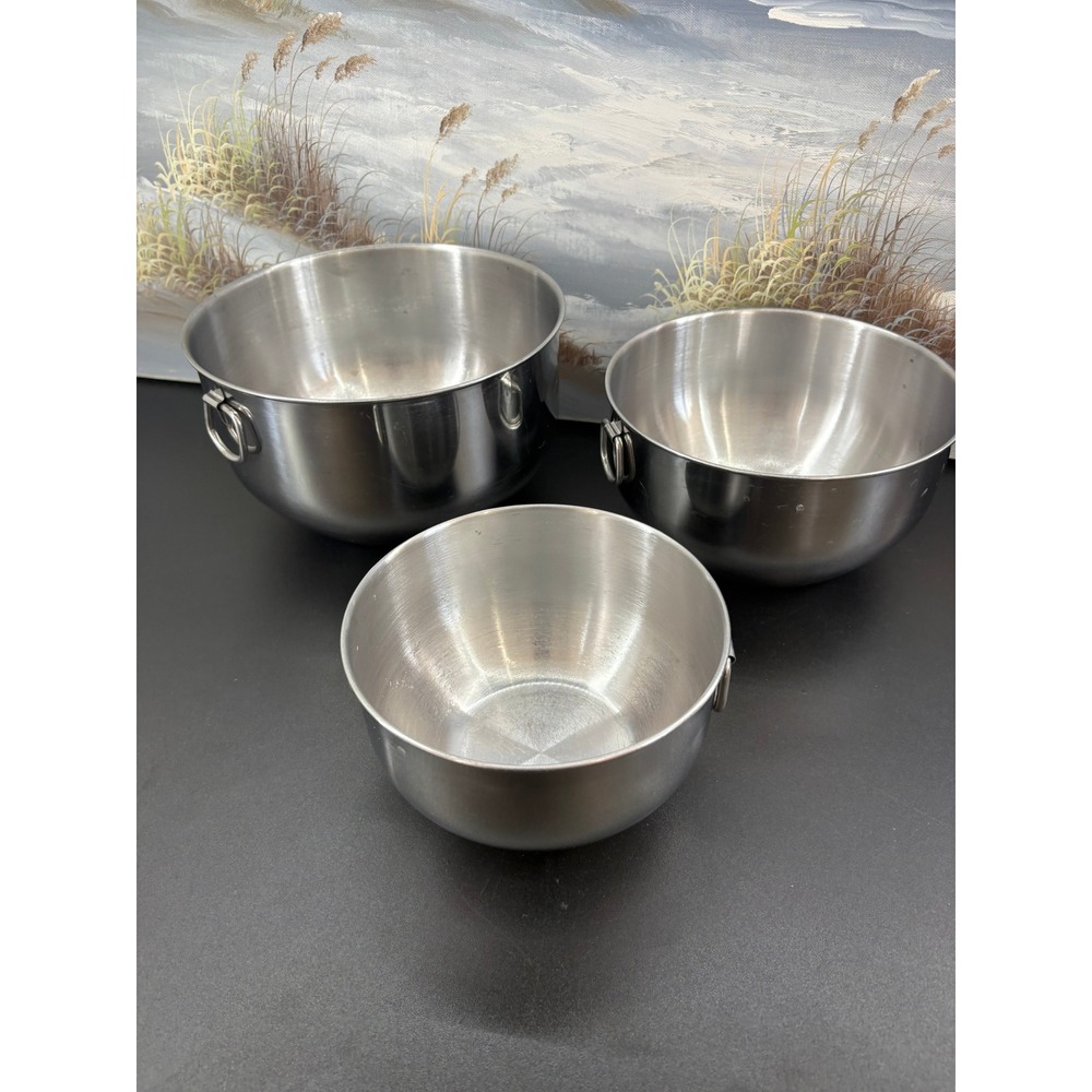 Nesting Stainless Steel Mixing Bowls Set of 3 with Ring Handles Silver